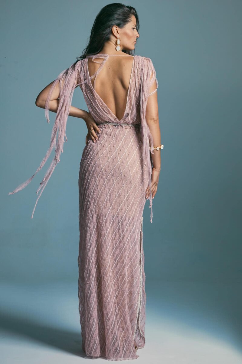 Skromna suknia ślubna