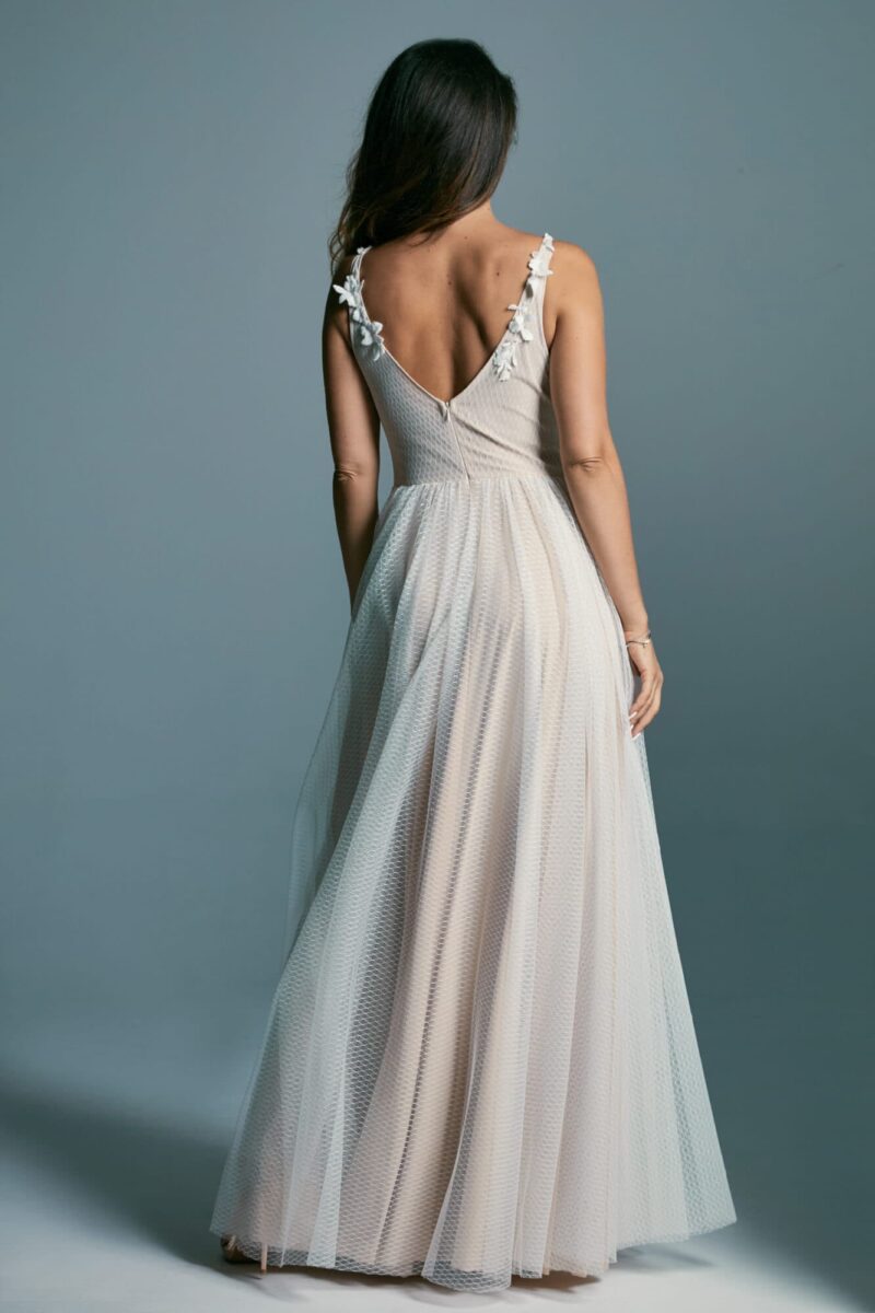 Suknia ślubna tiulowa