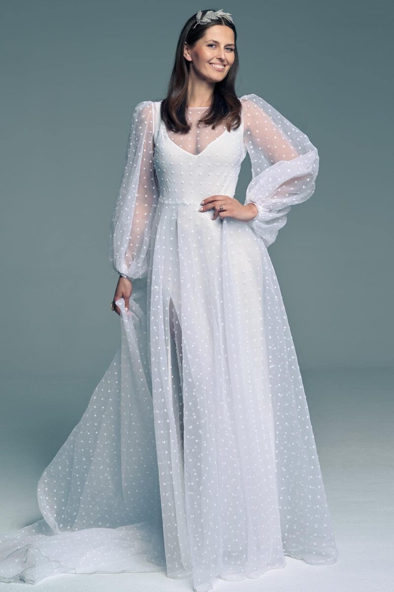 Delikatna, zwiewna i dziewczęca Suknia ślubna w kropki