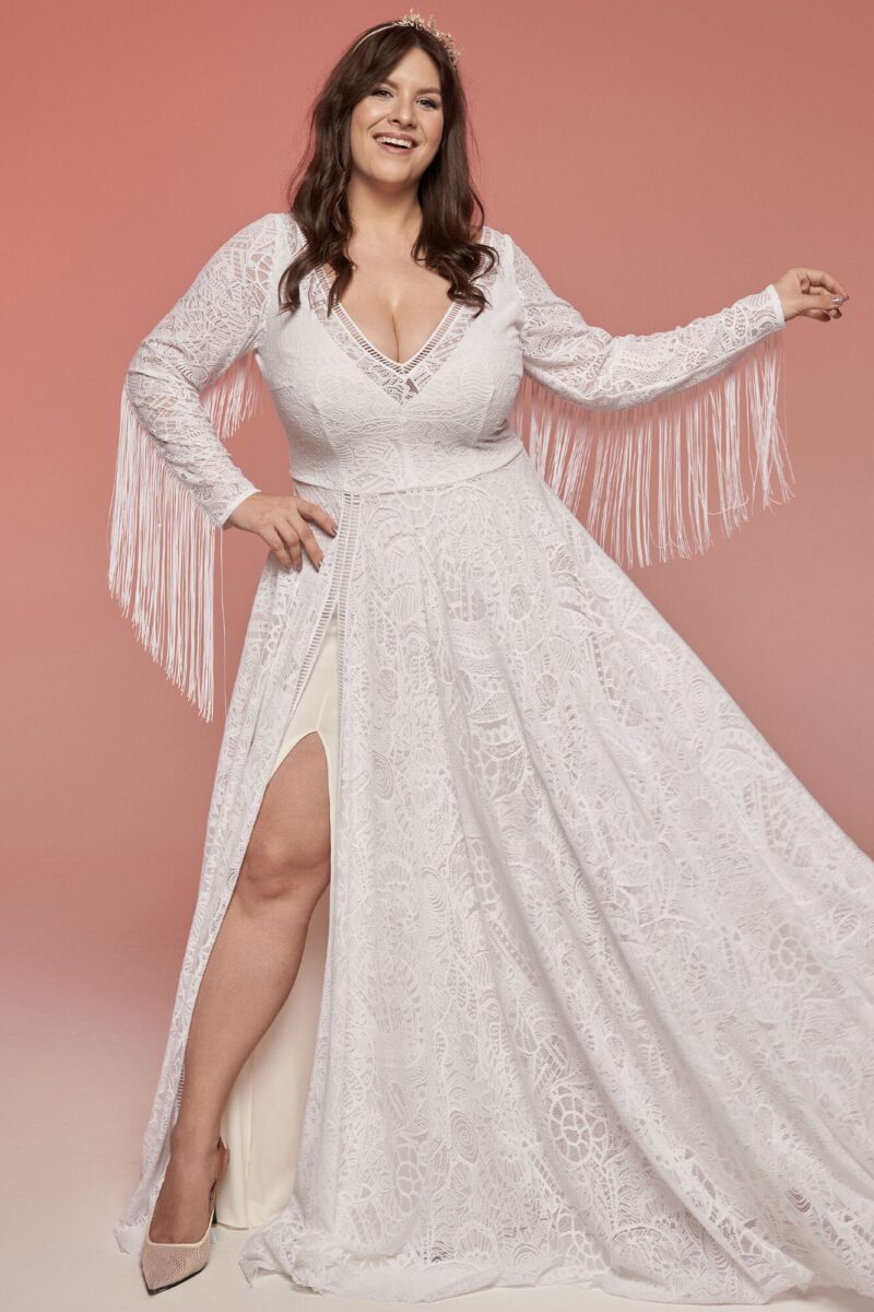 Suknia ślubna plus size z rozcięciem na nogę i długim rękawem Santorini 8
