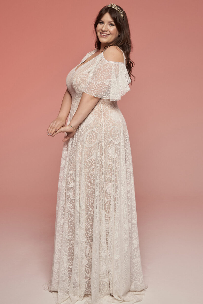 Suknia ślubna dla puszystych pań z rękawem hiszpańskim Porto 57