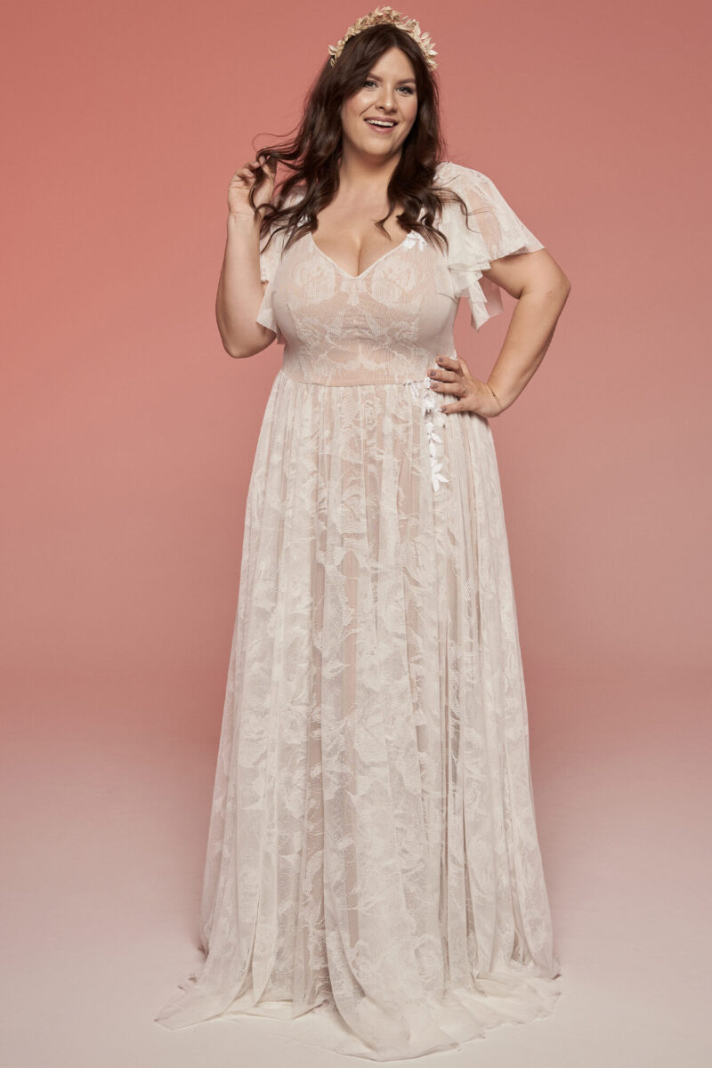 Suknia ślubna plus size z koronki z kwiecistym zdobieniem Porto 50