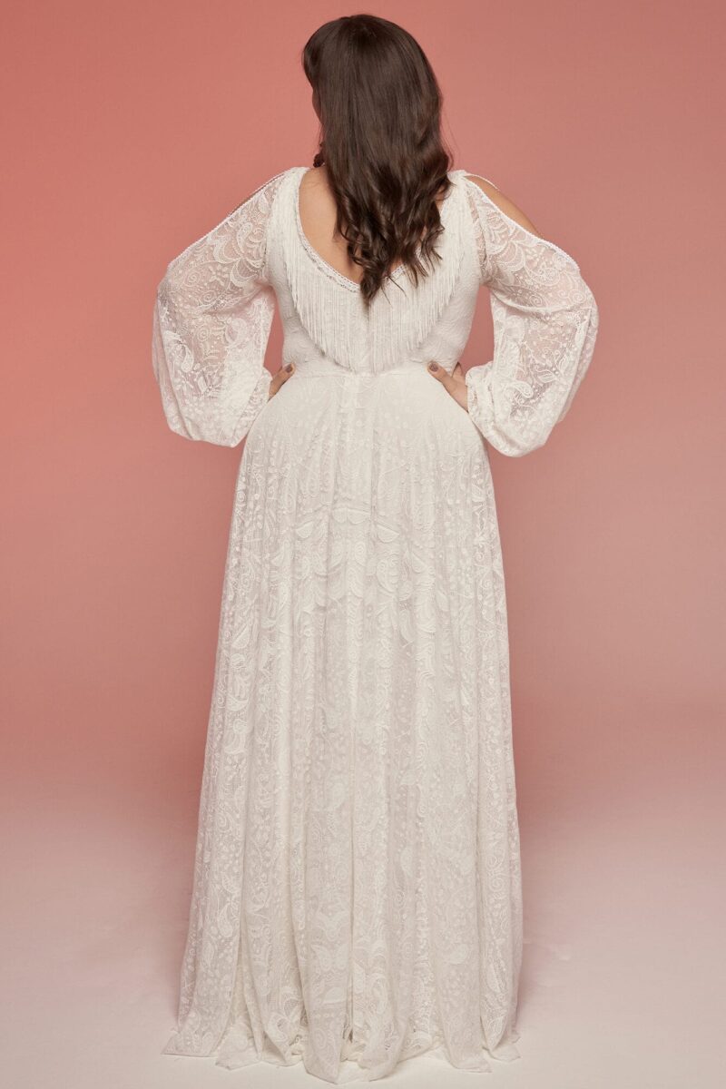 Zwiewna, lekka suknia ślubna plus size w stylu boho Porto 54