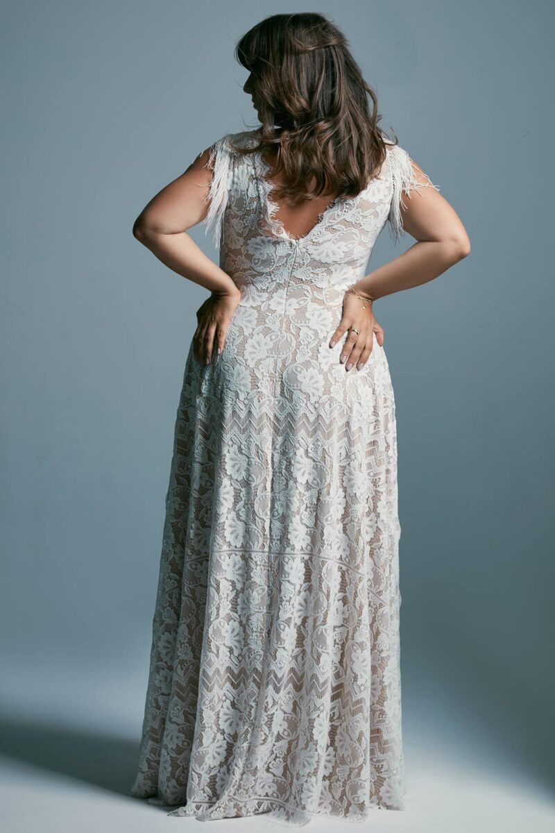 Skromna suknia ślubna na wiele okazji: Porto 40