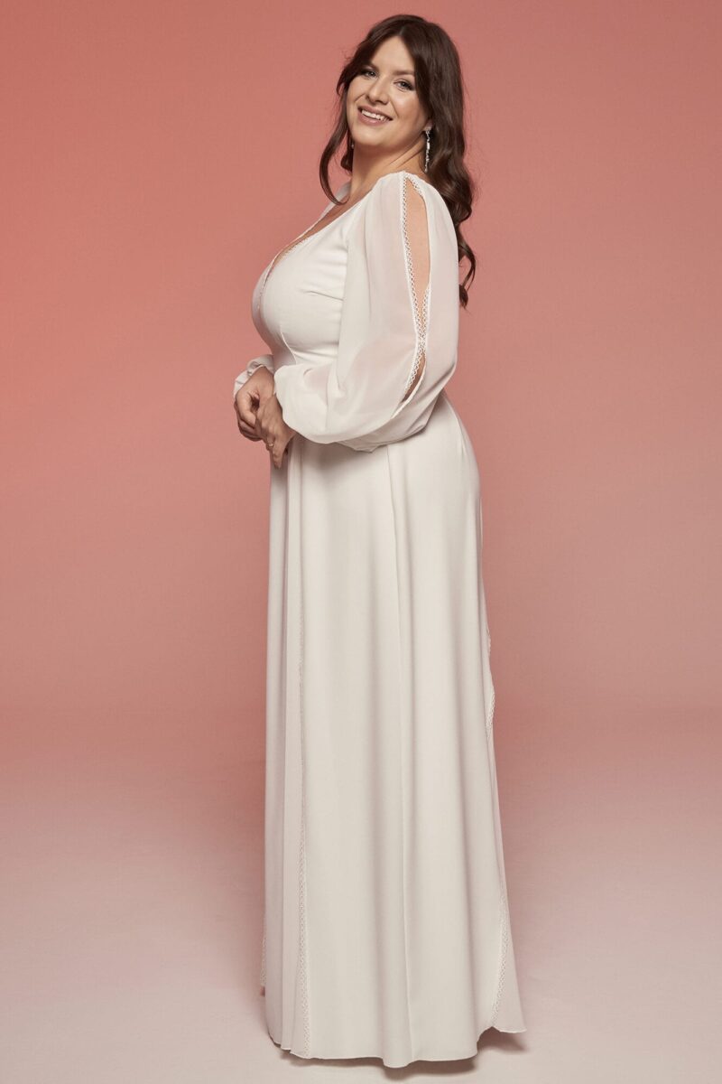 Gładka i skromna suknia ślubna plus size z długim rękawem Odessa 5
