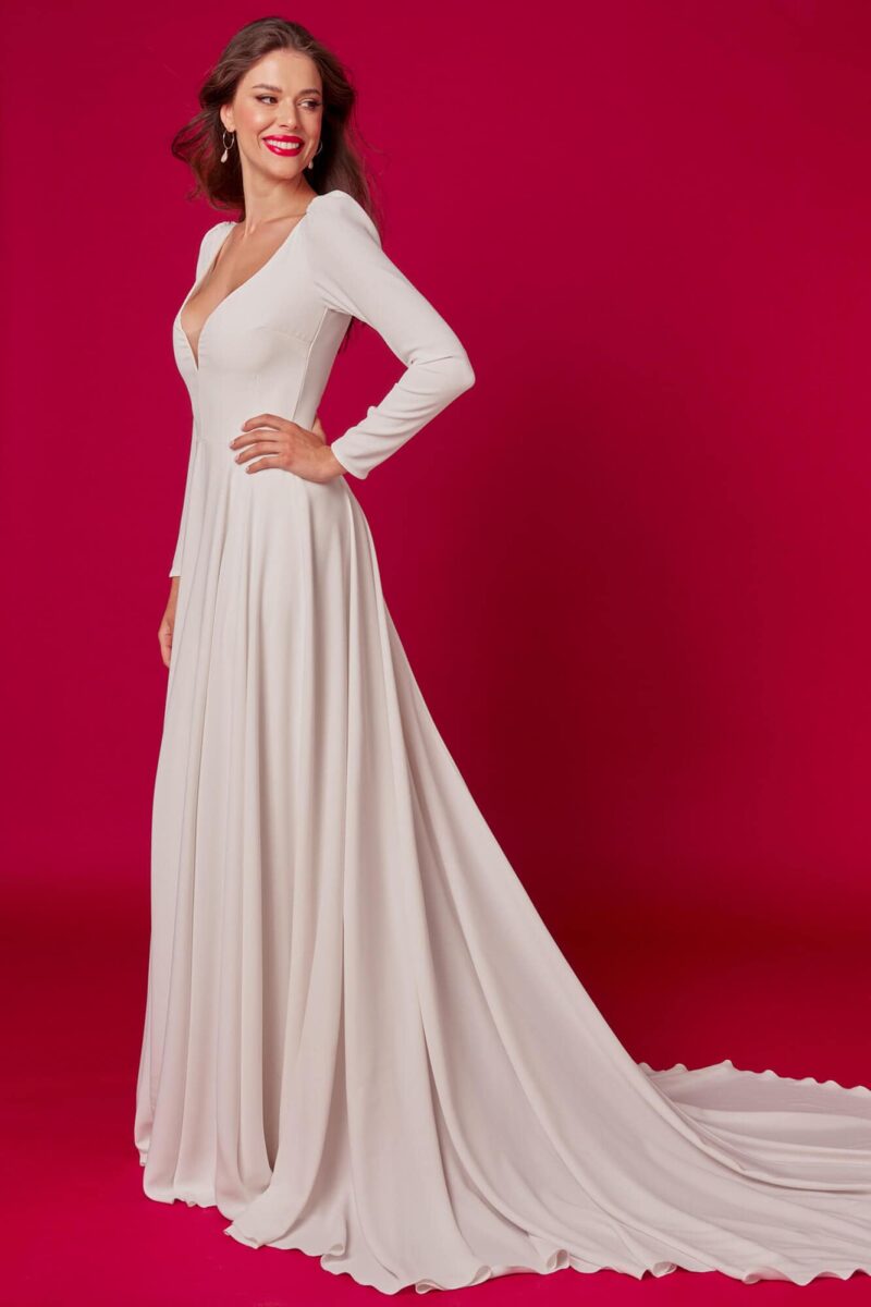 Gładka suknia ślubna Odessa 8