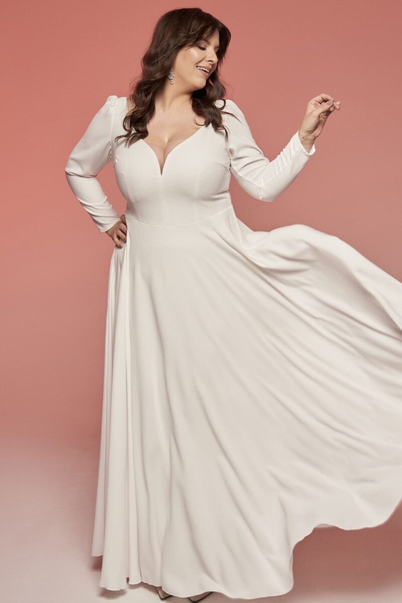 Suknia ślubna plus size z kieszeniami i długim rękawem Odessa 8