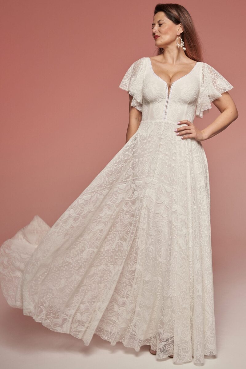 Biała suknia ślubna o klasycznym kroju z rękawkami motylkami Porto 72