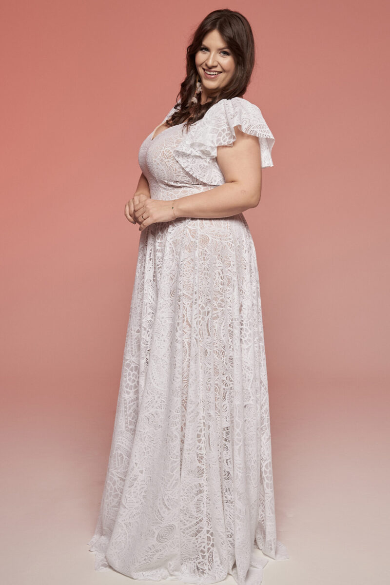 Suknia ślubna plus size na wzór sukienki z bajki Disneya ale z nutą boho. Piękna suknia ślubna princessa.