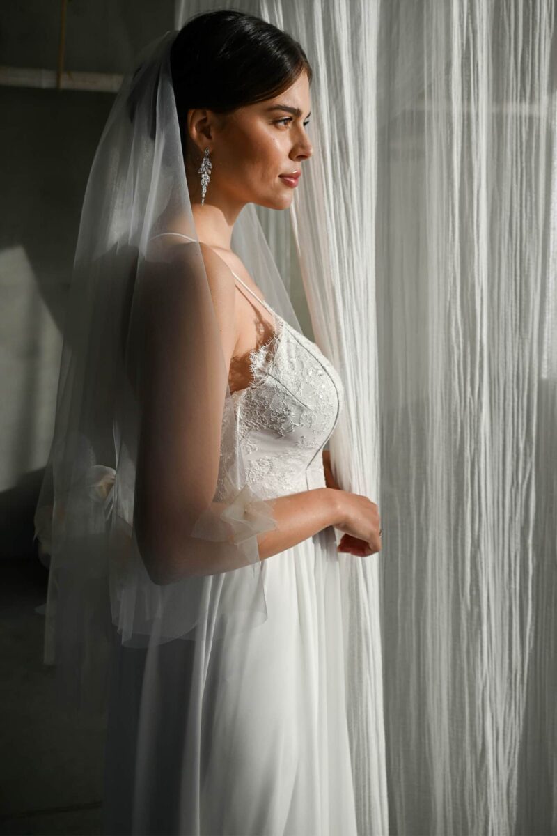 Welon ślubny w kwiaty 3D - obrazek 2