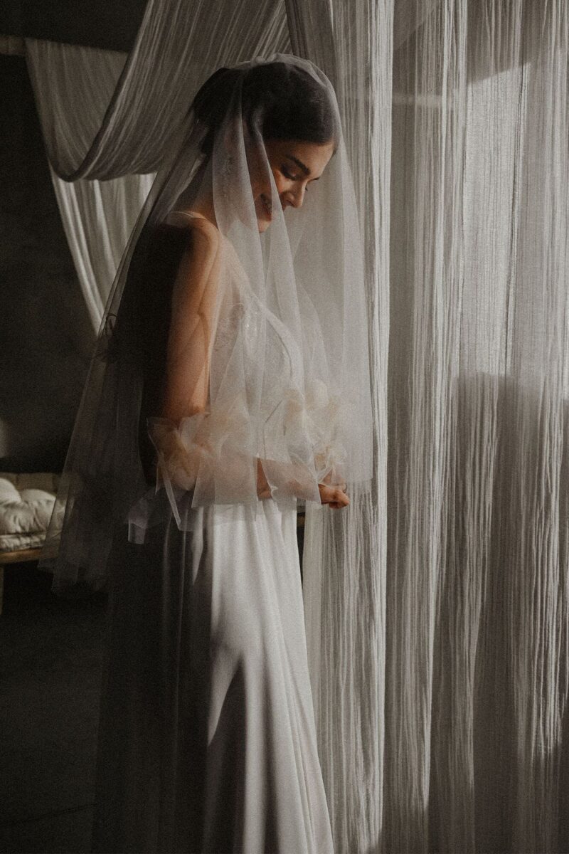 Welon ślubny w kwiaty 3D - obrazek 4