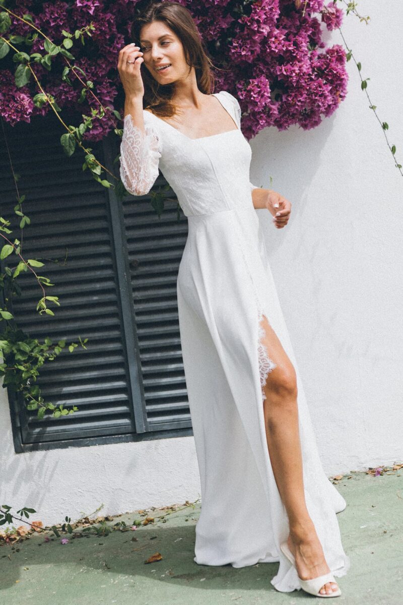 Paris 24 - Suknia Ślubna z dekoltem karo