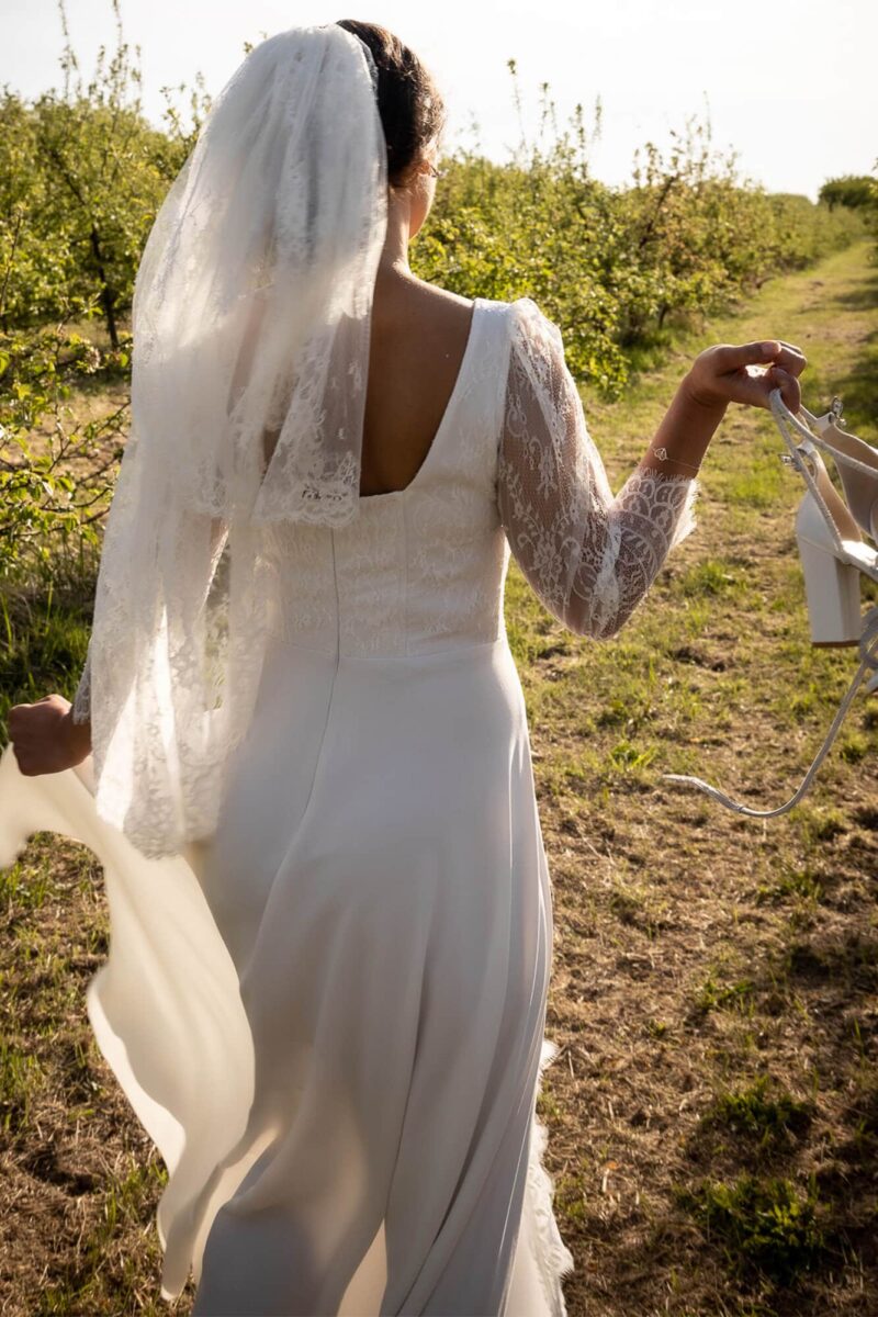 Paris 24 - Suknia Ślubna z dekoltem karo