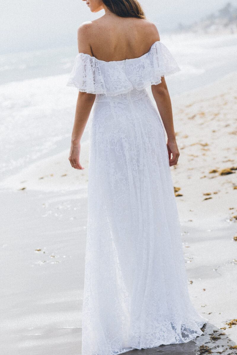 Porto 82 - Suknia ślubna z okrytymi ramionami