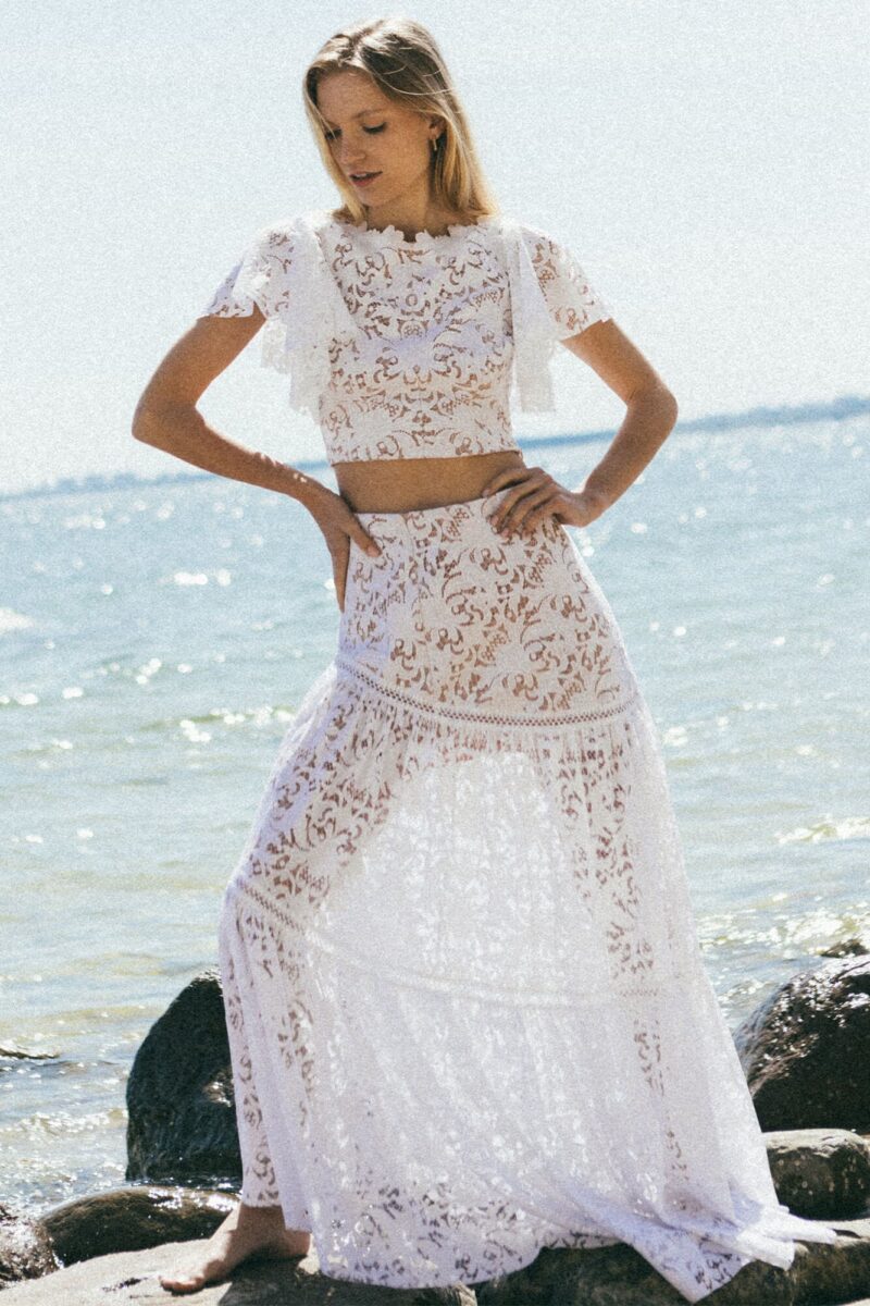 Santorini 27 - Dwuczęściowa suknia z koronki